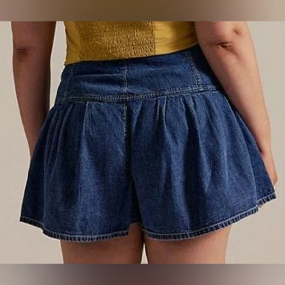 NWT Free People Dark Blue Denim Lily Shorts - Picture 2 of 9